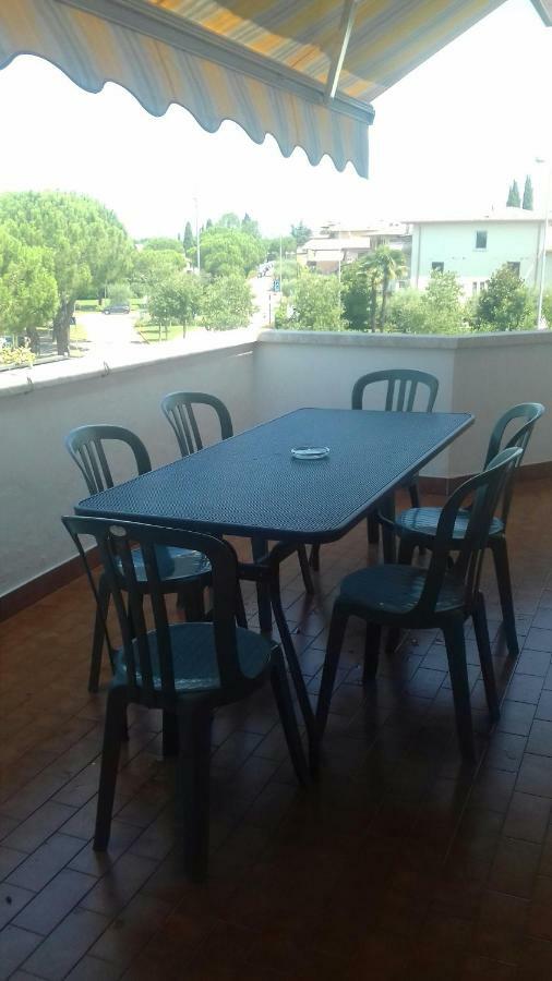 Apartament Casa Vacanze Niko Ap Cir Cni00247 Сирмионе Экстерьер фото