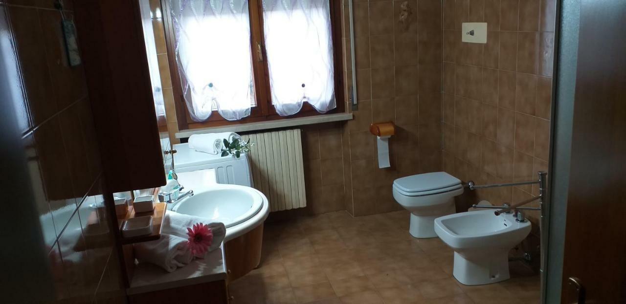 Apartament Casa Vacanze Niko Ap Cir Cni00247 Сирмионе Экстерьер фото
